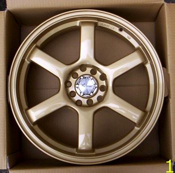 17X7.0 Fox R2 Black